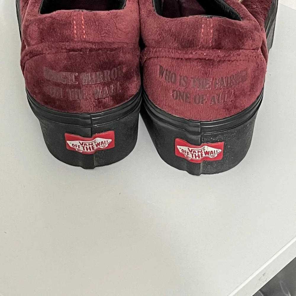 Vans Old Skool Stackform Disney Womens 7 Mahogany Poison Apple‎ Suede Platform